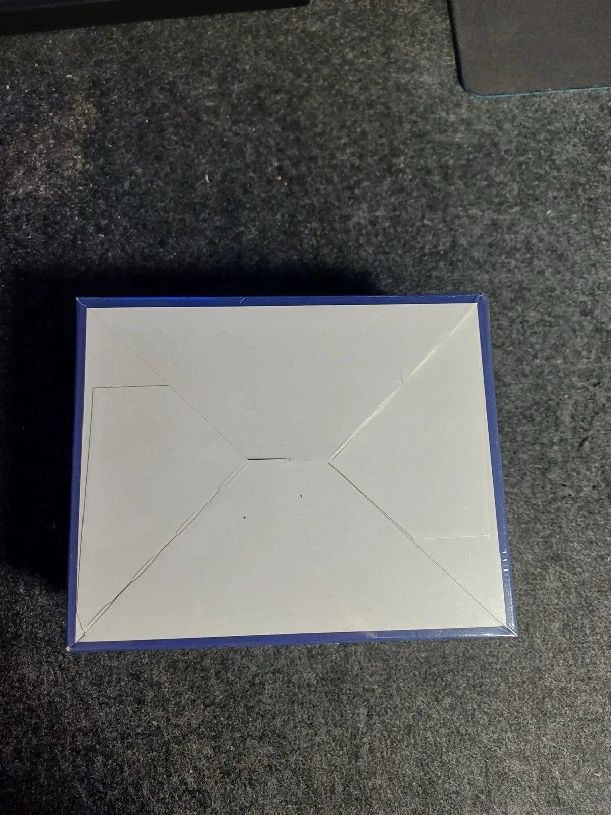 One Piece Card Game - OP01 Romance Dawn - White Bottom Booster Box (English)